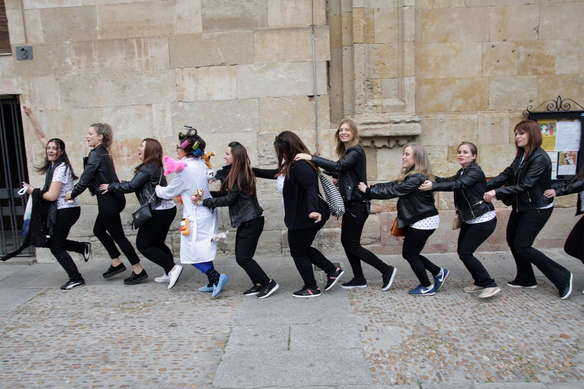 Despedidas de Soltero en Salamanca - Actividades Gymkana Pruebas por el centro de Salamanca