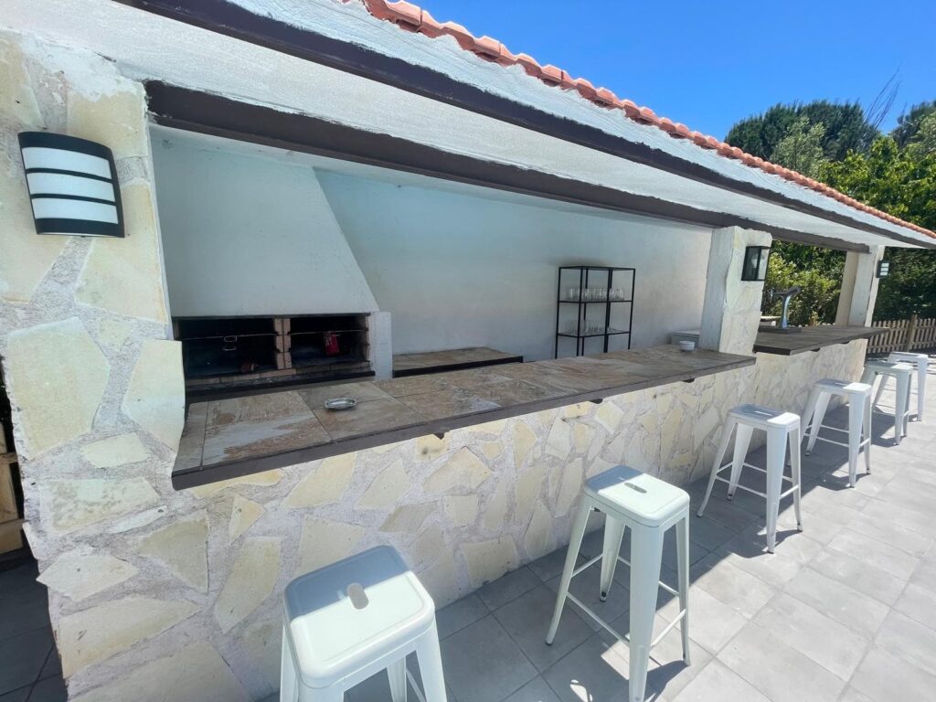 Despedidas en Salamanca - Alojamientos y viviendas - El Charrito - Barra piscina